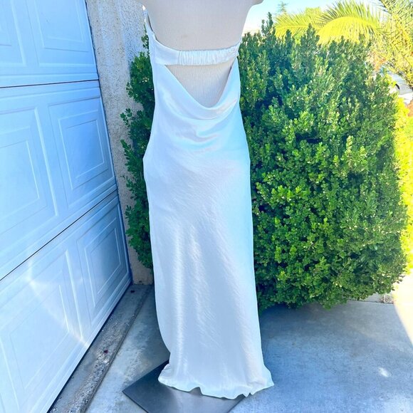 Realtix White backless Dress Party Wedding White Long Dress Size L - Picture 3 of 12
